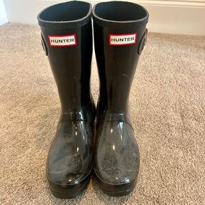 Hunter black rain boots